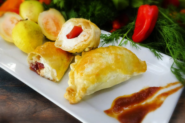 PAN CON TIMBA EMPANADAS, GUAVA AND CHEESE, EMPANADA DE GUAYABA CON QUESO